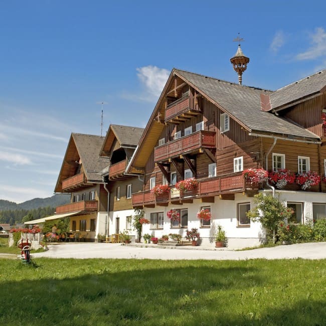 Hotel Gasthof Stockerwirt im Sommer